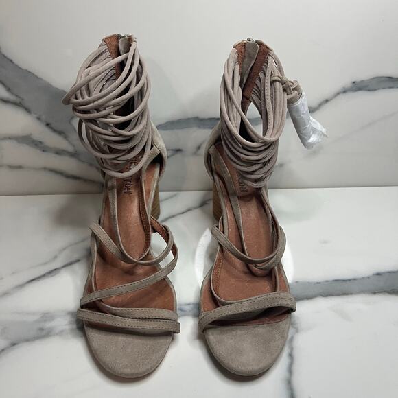JEFFREY CAMPBELL NWOB Despina Taupe Ankle Wrap Tassel Sandal Women’s Size 8.5 - Picture 4 of 9